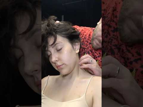 SCRATCHING LADY CHEST MASSAGE - EAR BURN CLEANING - CRACKS #asmracmp #chestmassage #earburn #sleep