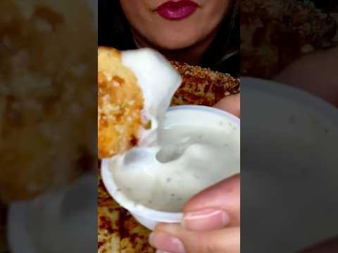 EXTRA CHEESY PIZZA WITH A LITTLE #asmr #shorts #pizza