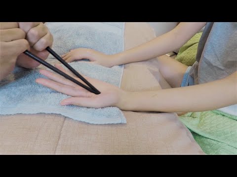 Relaxing Hand Massage with Chopsticks | Fingers Cracking | ASMR Vietnam