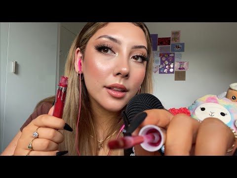 ASMR doing your Christmas makeup 💄🎄 | Whispered (MERRY CHRISTMAS)