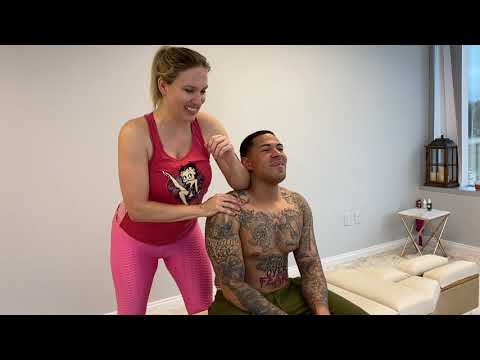 Female Chiropractor Presses Her Full Weight Into Army Vet. to get the BEST CRUNCHES