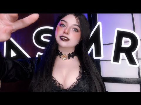 ASMR : VAMPIRA SAI EM UM ENCONTRO COM VOCÊ 
