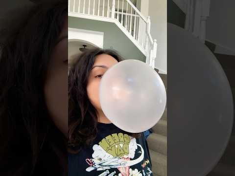 BIG BUBBLE ASMR | blowing bubble gum popping sounds