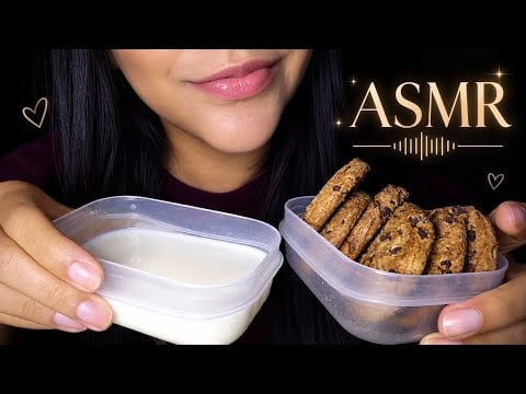 ASMR comiendo galletitas con leche