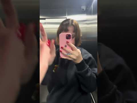 Asmr no elevador #asmr #relax #visualtingle #asmrempublico #shorts