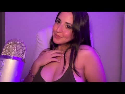 ASMR TU NOVIA CARIÑOSA TE CONSIENTE PARA QUE LA CONSIENTAS ❤️