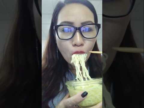 CHICKEN RAMEN NOODLES #everyone #mukbang #shortsfeed #eating #slurping