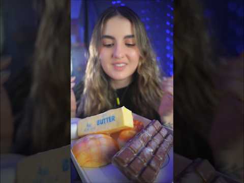 Aplastando squishies con CERA! #asmr