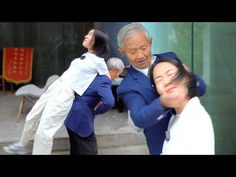 The Most Powerful Street Massage Ever — By an 89-Year-Old Chinese Master (Not ASMR)