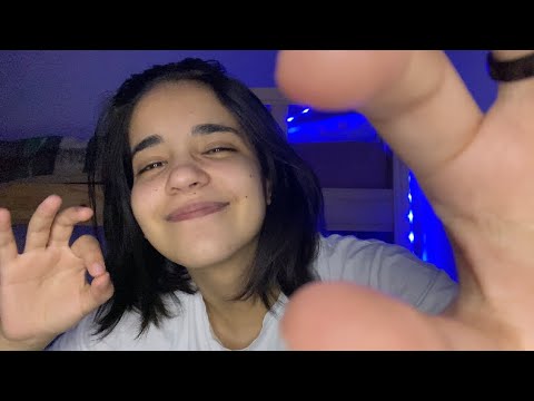 ASMR tirando suas energias negativas!  (plucking your negative energy)