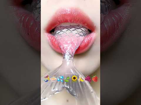 Transparent Emoji Food 🍃🍌🍓 #asmr #mukbang #eatingsounds #emojichallenge #satisfying #meoasmr