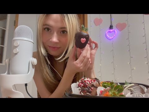 asmr eating chocolate strawberries ♡