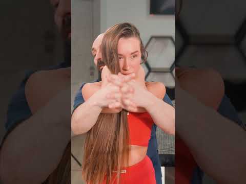 Deep massage + cracking | chiropractor transforms Christina #stretching