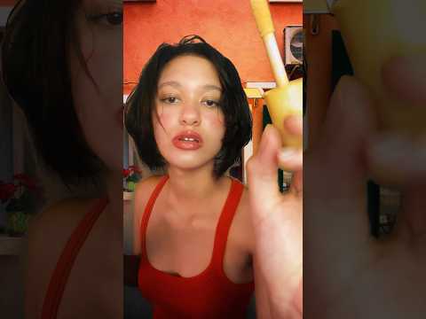 asmr irmã mais velha faz sua maquiagem
