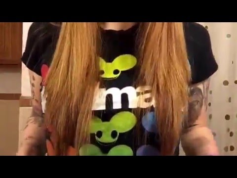 ASMR Hair Play / Hair Flicking