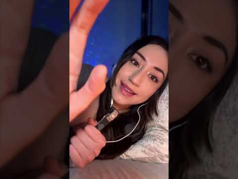 Shhh… ven duerme conmigo 💕 #shorts #asmr #girlfriendasmr #comfortasmr