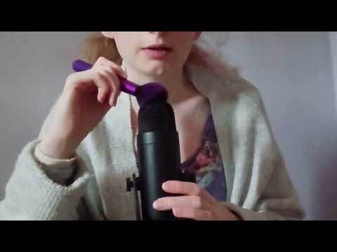 ASMR - This Or That (Mic Triggers Edition)