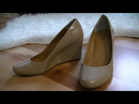 Ambers ASMR:***Walking in Heels{requested} ***