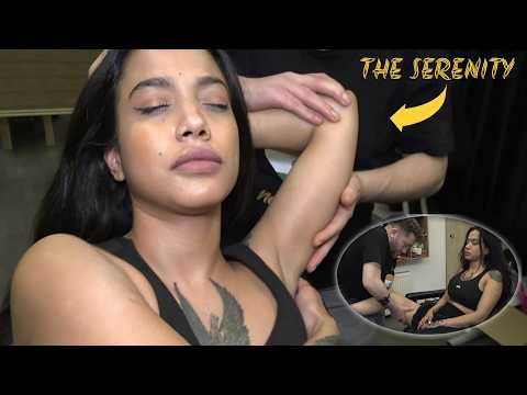 SHE HAD A TICS IN HER ARMPIT + CRACKS + FOOT WASH + ASMR chest,belly,leg,foot,head,ear,neck massage