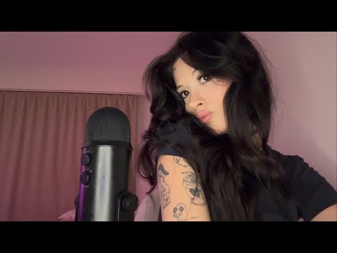 Akasi ASMR kanalı canlı yayında