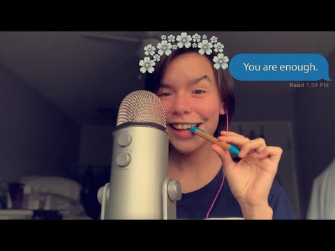 ASMR pen noms( MOUTH SOUNDS)