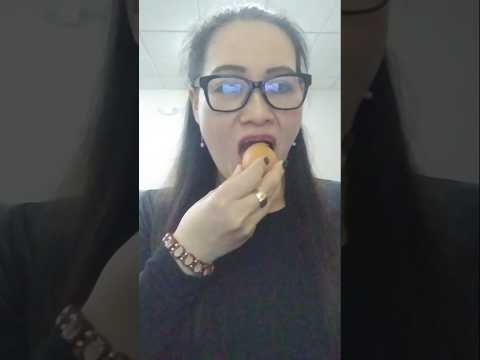 ONE TIME BITE HARD BOILED EGG #mukbang #everyone #shortsfeed #challenge #onebite #crazylady