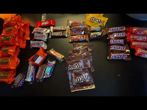 Sorting Halloween Candy with Possibly Disturbing Story, OCCK ~ Soft Spoken ASMR