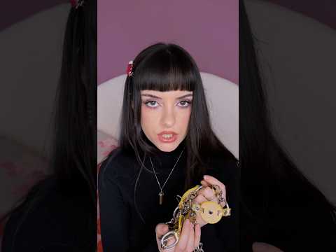 J’ai retrouvé le BRAQUEUR du LOUVRE 💎😱 #asmr #asmrfrançais #asmrroleplay