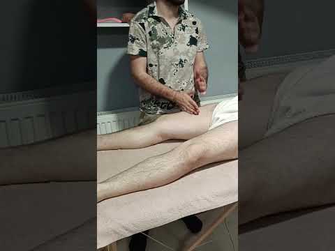 VERY RELAXING MASSAGE FOR THE FRONT THIGHS AFTER WORKOUT #satisfying #relaxing #asmr #short #massage