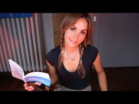 Ti leggo un libro fino a farti dormire 😴 | ASMR ITA | whispered reading