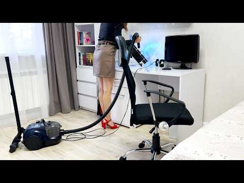 I tear the paper, throw it in the trash. Cleaning with a bagless vacuum cleaner Bosch. ASMR