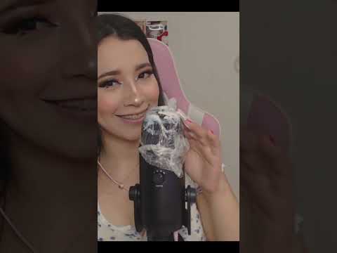 ASMR // Te ayudo a RELAJARTE 💖  #asmr #limpiezadeoido #susurros #short #asmrenespañol