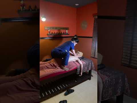 Da Nang Dahan Spa - European Girl Bamboo Massage