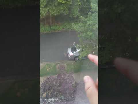ASMR air TRACING OUT MY WINDOW RAINY DAY