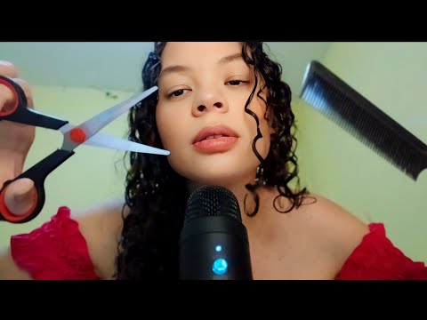 ASMR: AMIGA carinhosa CORTA seu CABELO delicadamente PARA dormir RÁPIDO 😴 ✂️