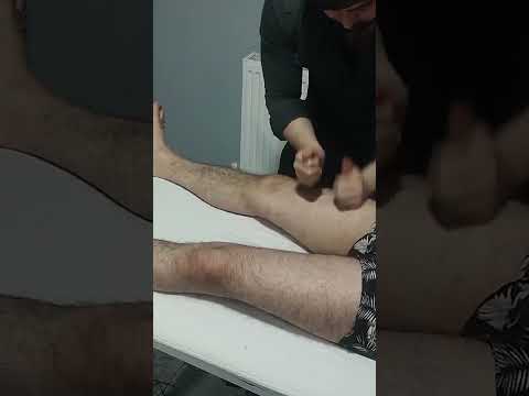 RELAXATING FRONT LEG SPORTS MASSAGE  #asmr #massage #relaxing #satisfying #shorts #chiropractor