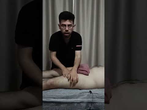 MASSAGE TECHNIQUES TO RELIEVE CRAMPS IN THE QUADRICEPS #satisfying #relaxing #asmr #shorts #massage