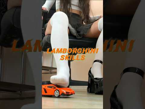 Pea vs. Lamborghini Robot Car! Heels Crushing Toys! Oddly Satisfying ASMR