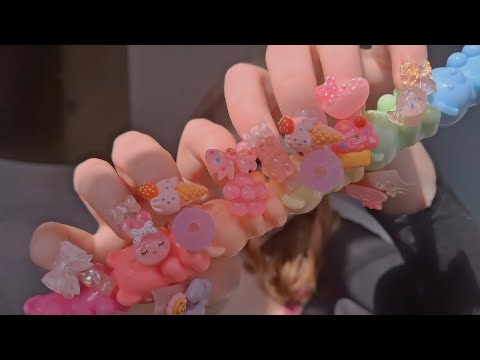 ASMR Textured Scratching & Tapping *no talking* 
