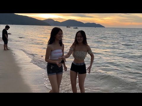 ASMR at the beach ( public asmr )