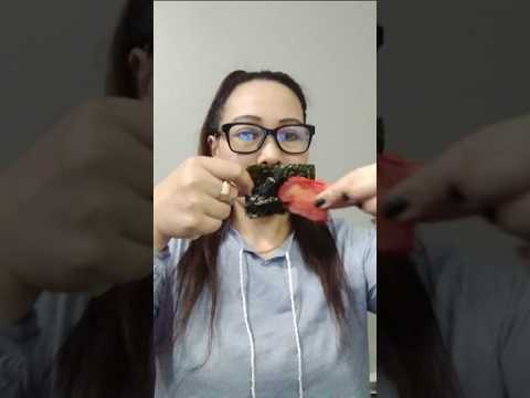 How I eat BBQ pork #everyone #mukbang #shortsfeed #eating #seaweed