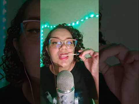 maquiando você com banho de gato 🐱 #asmr #asmrmakeup #asmrmakeuptriggers #asmrmakeuptutorial