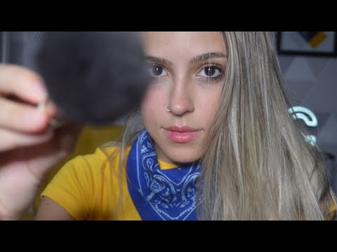 ASMR: AMIGA MALVADA TE MAQUIANDO PARA O CARNAVAL