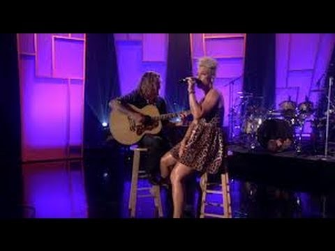 ellen degeneres Exclusive! P!nk Performs 'Who Knew' - Review