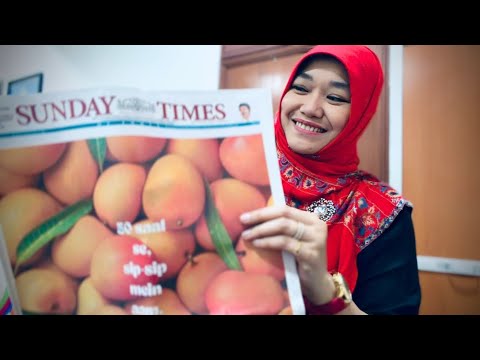 ASMR soft spoken - reading newspapers 📰 (Times of India Sunday)
