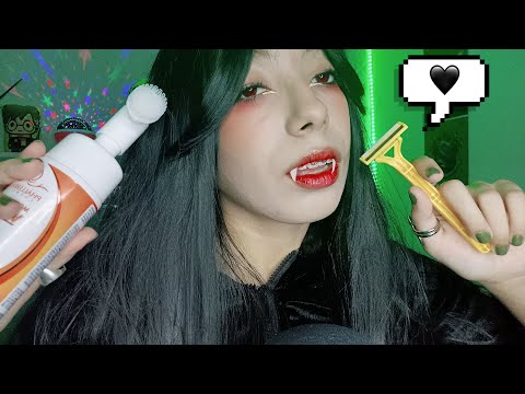 ASMR NAMORADA VAMPIRA FAZENDO SUA BARBA ROLEPLAY