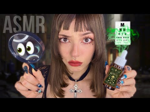 ASMR | MÉDICA DUVIDOSA EXAMINA SEUS OLHOS 🤨