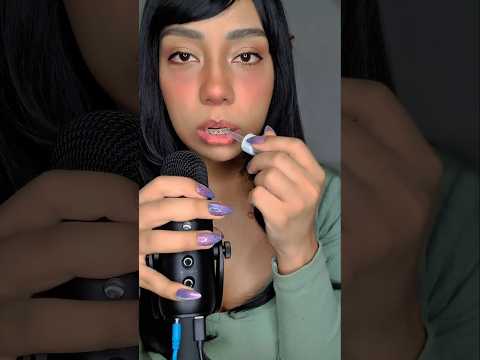 ASMR COM TRIGGERS ESTRANHOS *MINHA DENTISTA VAI ME MATAR*