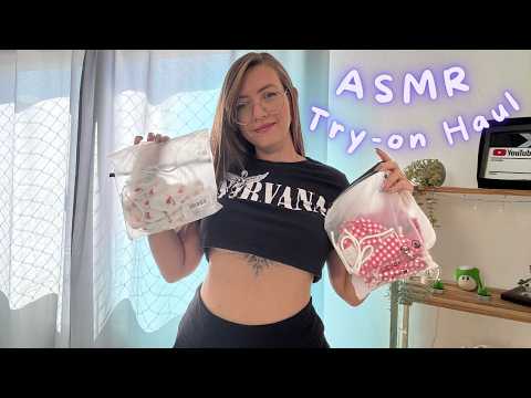 Essas blusinhas contam um pouco de mim… qual você gosta mais? 💞