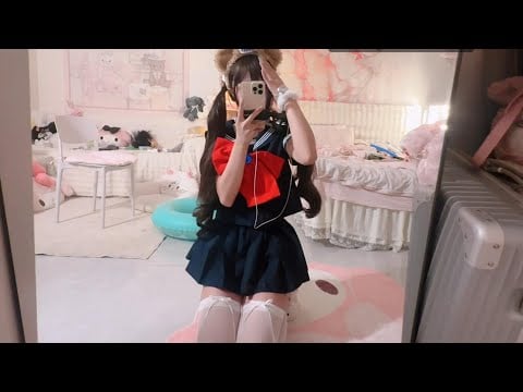 Cute Girl Night Relaxation | Sleepy ASMR Tapping & Scratching